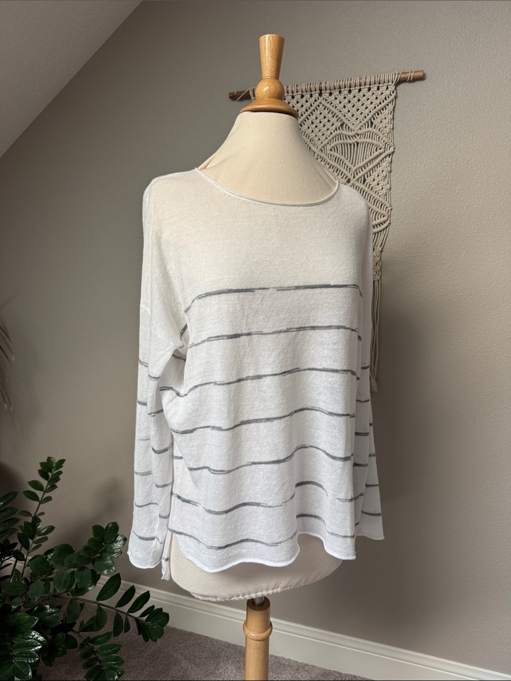 Eileen Fisher organic 100% linen long sleeve boat neck striped sweater small